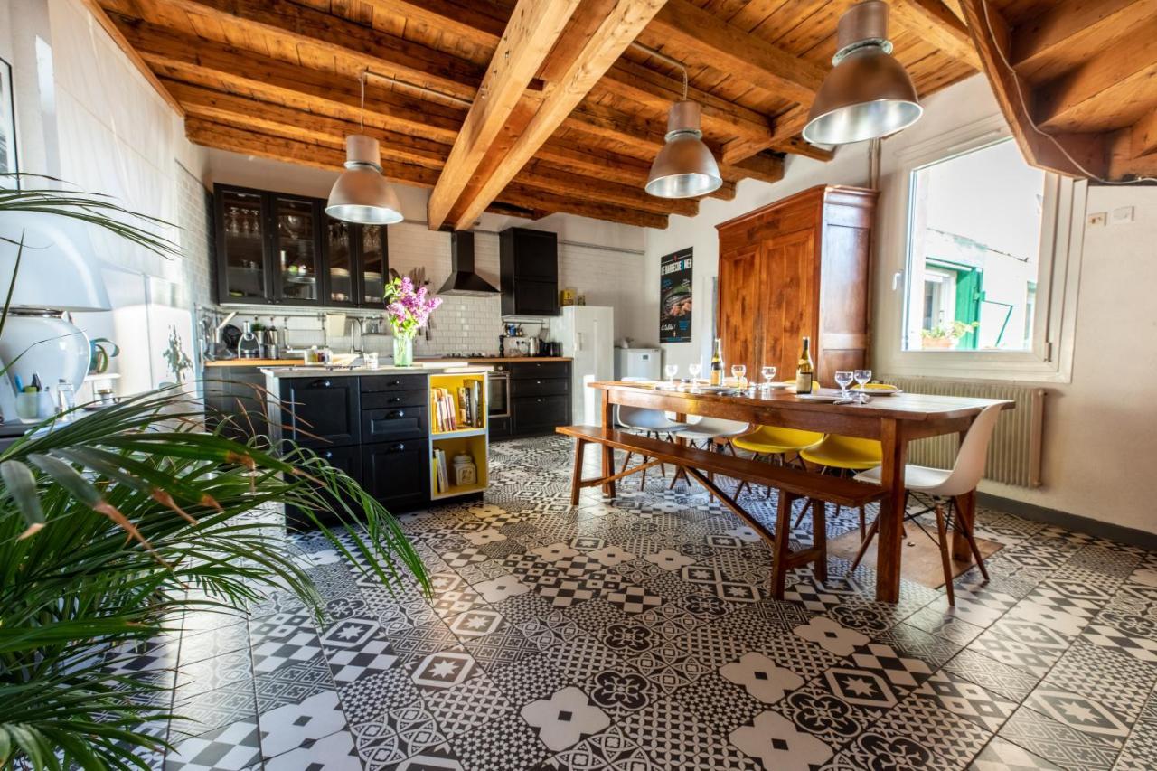 La Maison Perchee Thiers Luaran gambar