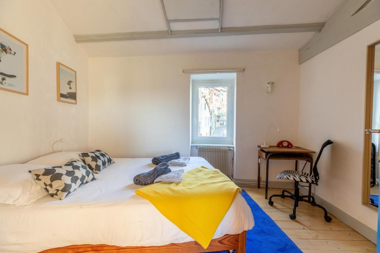 La Maison Perchee Thiers Luaran gambar